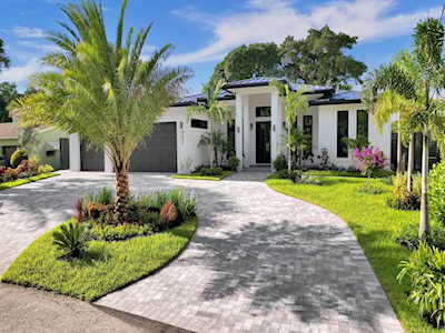 902 Robert Road Delray Beach, FL 33483
