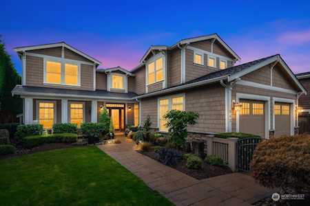 541 13th Ave W Kirkland, WA 98033