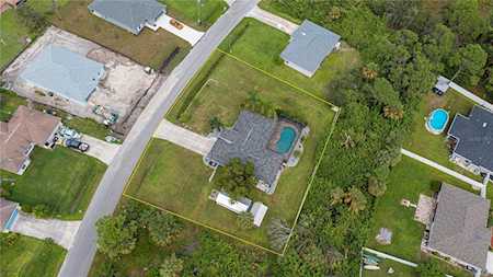 2272 Cincinnati St North Port, FL 34286
