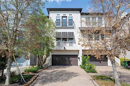 4272 Childress St Houston, TX 77005