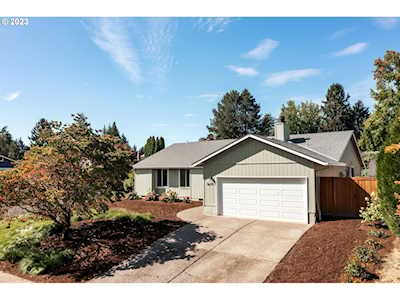 8675 SW Parkview LOOP Beaverton, OR 97008