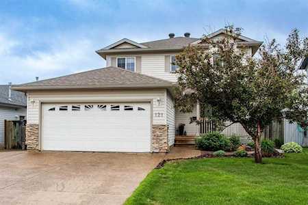121 Laboucane Crescent Fort McMurray, AB T9K 2