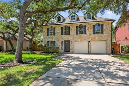 7403 Rankin Trail Austin, TX 78729