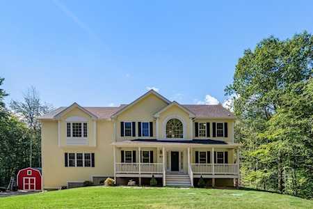 95 Glenwood Place Ext Rutland, MA 01543
