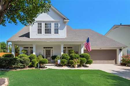 2411 Moon Dance Court Arlington, TX 76001