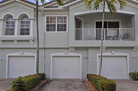 3153 Laurel Ridge Circle Riviera Beach, FL 33404