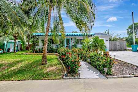 468 W Ocean Avenue Boynton Beach, FL 33435