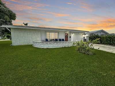 1802 SW 21st Ave Boynton Beach, FL 33426