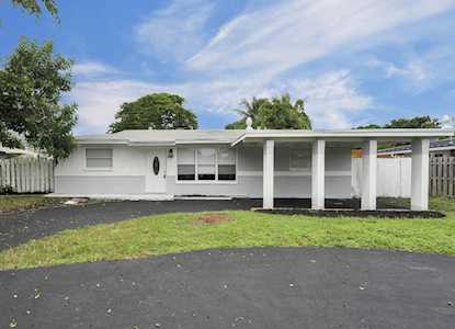 2061 NE 1st Av Pompano Beach, FL 33060