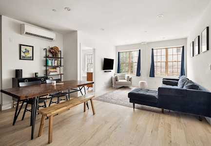 720 Nostrand Ave #3R Brooklyn, NY 11216