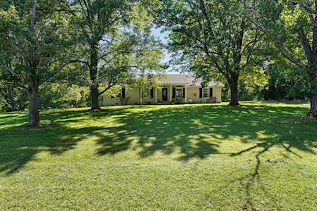 215 Link Rd Cottontown, TN 37048