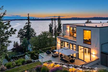 3225 Evergreen Point Rd Medina, WA 98039