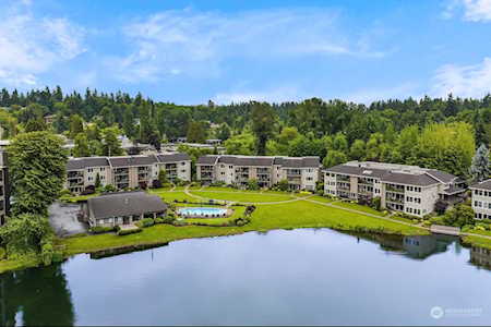 333 101st Ave SE #101-D Bellevue, WA 98004