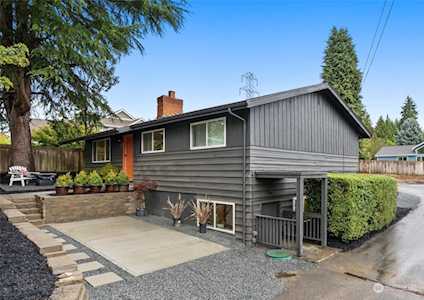10532 124th Ave NE #A Kirkland, WA 98033