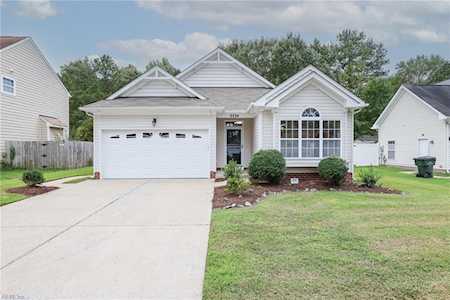 2534 Golden Maple Dr Suffolk, VA 23434