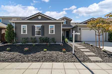 1477 S Wilshire Avenue Mountain House, CA 95391