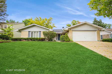 1332 Churchill Rd Schaumburg, IL 60195