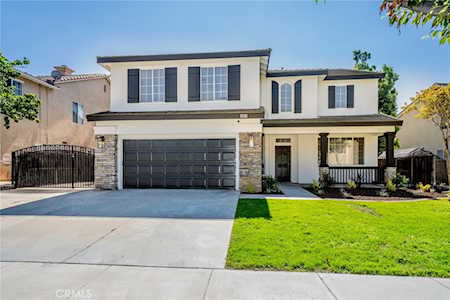 1064 Riverbend Circle Corona, CA 92881