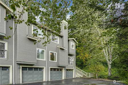 17617 NE 92nd Ct #2 Redmond, WA 98052