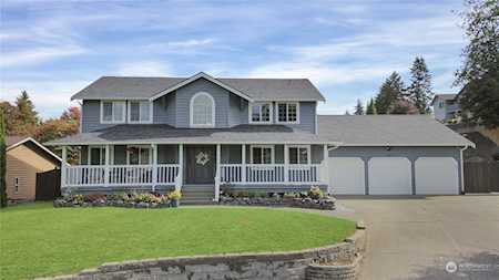 1923 8th Street Ct SW Puyallup, WA 98371