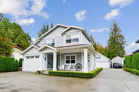 19892 44 Avenue Langley, BC V3A 3E2