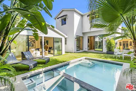 8727 Dorrington Ave West Hollywood, CA 90048