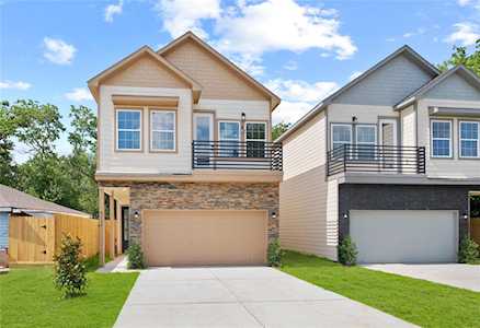 4211 Larkspur St Houston, TX 77051