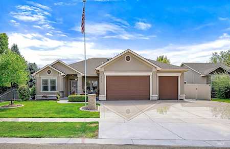 2209 W Silver Creek Dr Nampa, ID 83686