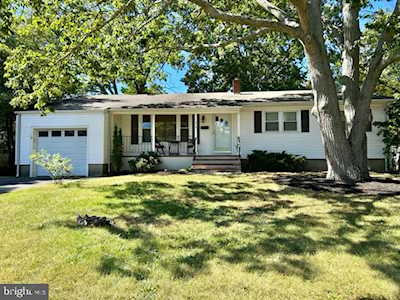 615 Riverwood Ave Point Pleasant Boro, NJ 08742