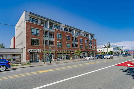 7655 Edmonds Street #302 Burnaby, BC V3N 1B6