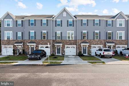305 Pinnacle Place Sewell, NJ 08080