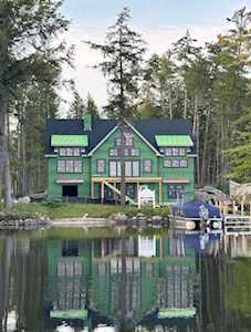 178 Castle Shore Rd Moultonborough, NH 03254