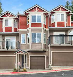 2840 139th Ave SE #4 Bellevue, WA 98005