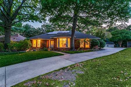 3014 Cresthaven Court Grapevine, TX 76051
