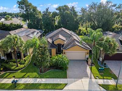 324 Alicante Ct Davenport, FL 33837