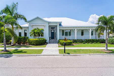 5720 Tybee Island Dr Apollo Beach, FL 33572