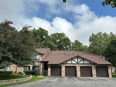6265 Trinity Dr #2C Lisle, IL 60532