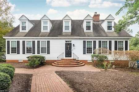 224 Par Dr Williamsburg, VA 23188