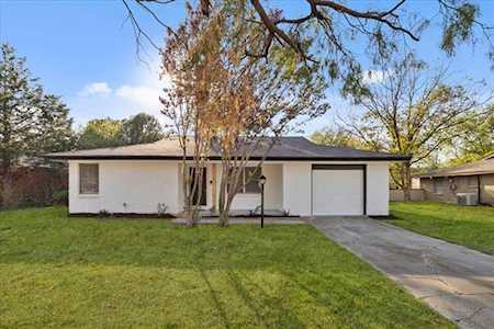 1204 Park Center Street Benbrook, TX 76126