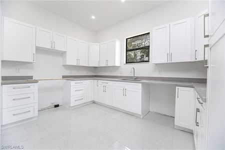4308 SE 20th Ave Naples, FL 34117