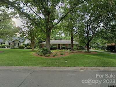 5423 Finsbury Place Charlotte, NC 28211