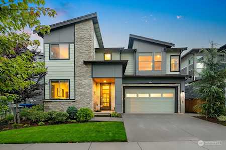 4036 235th Place SE Sammamish, WA 98075