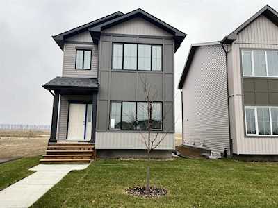 121 Mcghee St Fort McMurray, AB T0P 1
