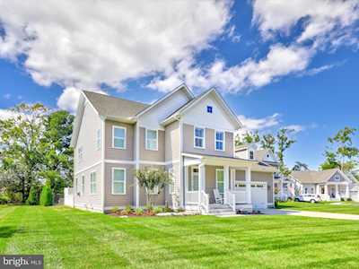 10 Johnsons Glade Ln Ocean View, DE 19970