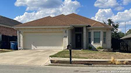 323 Bonner Blvd New Braunfels, TX 78130