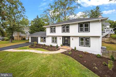 6517 Truman Ln Falls Church, VA 22043