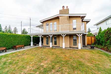 6853 Balmoral Street Burnaby, BC V5E 1J2