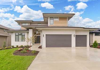 11534 S Zarda Dr Olathe, KS 66061