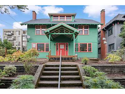 2247 NW Kearney ST Portland, OR 97210