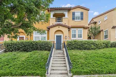 706 Mariposa Circle National City, CA 91950